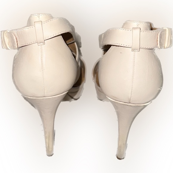 Nine West White Heels - Picture 3 of 6